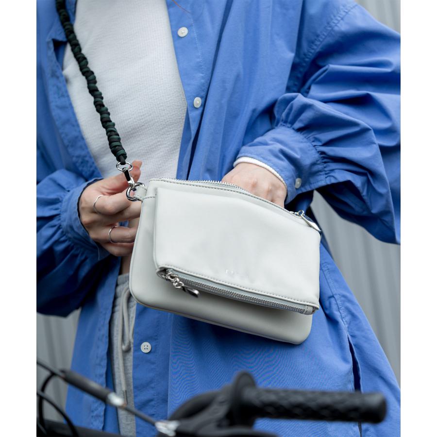 美品✨ストラップ外してもヨシ✨　ETRO　エトロ　お財布ショルダー MP1C0001AA061S9883_SS_01.jpg