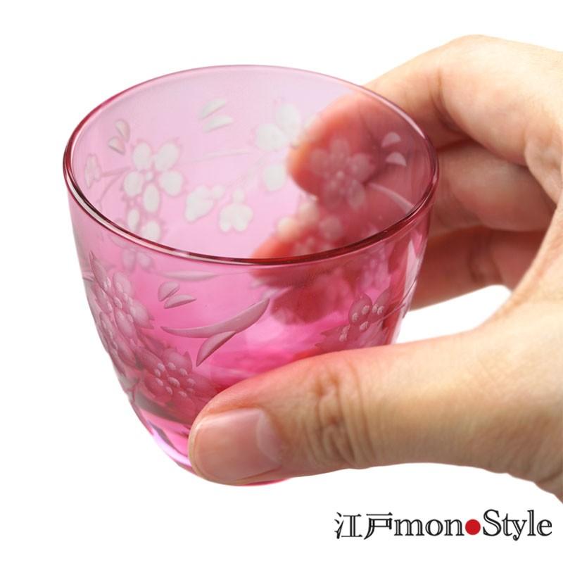 江戸切子 ぐい呑み 花 切子 桜 金赤 木箱入り : 江戸monoStyleヤフー店