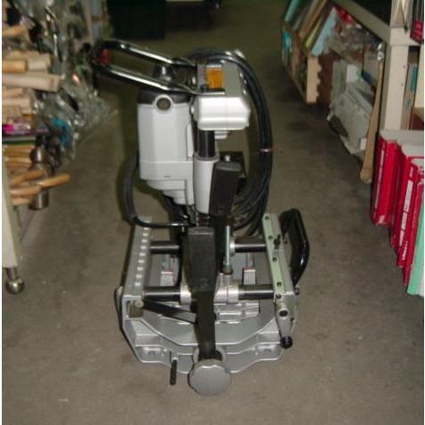 マキタ（makita） 7304 手動カクノミ 最大切込深さ125mm 4寸1分 AC100V