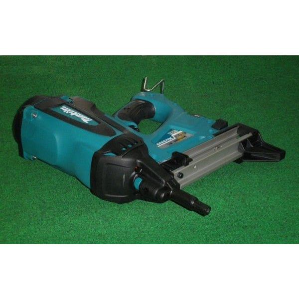 マキタ GN420C コンクリ−ト用 ガスピン打ち機 新品 ガスネイラ マキタ GN420C コンクリ−ト用 ガスピン打ち機 新品 ガスネイラ
