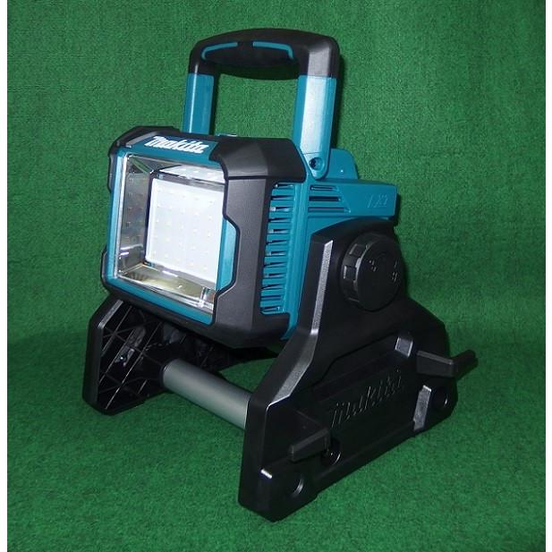 マキタ ML811 充電式LEDスタンドライト 光束3000lm 14.4V/18V マキタ ML811 充電式LEDスタンドライト 光束3000lm 14.4V/18V