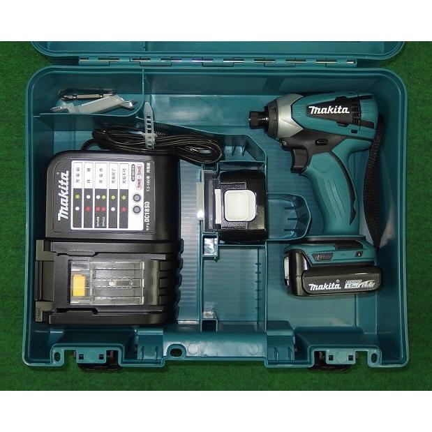 マキタ TD134DSHX 14.4V充電式インパクトドライバ 最大締付トルク:155N
