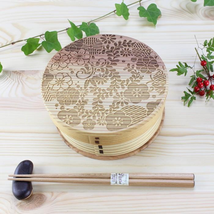 曲げわっぱ 弁当箱 丸型 HANA（彫刻・レーザー加工） ナチュラル 日本国内仕上げ 600ml （44205-0） |  | 01