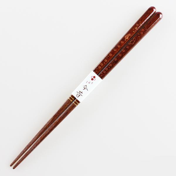 郵送で送料無料 夫婦箸 ペア お箸 漆塗猫模様 黒紙箱入り 国産 : 漆器