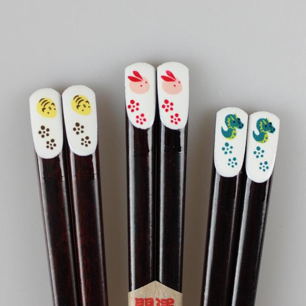 名入れ代込み 食洗機対応 子ども お箸 干支箸 18cm ひらの伊 名入れ 彫刻 名入れ無料 国産 若狭塗 |  | 11