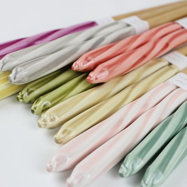 郵送で送料無料 食洗機対応 あめ玉細工 ねじり箸 チェルシー 23cm ブルー レッド ピンク ベージュ イエロー グリーン パープル グレー 若狭塗 メンカラ 推し色 |  | 13