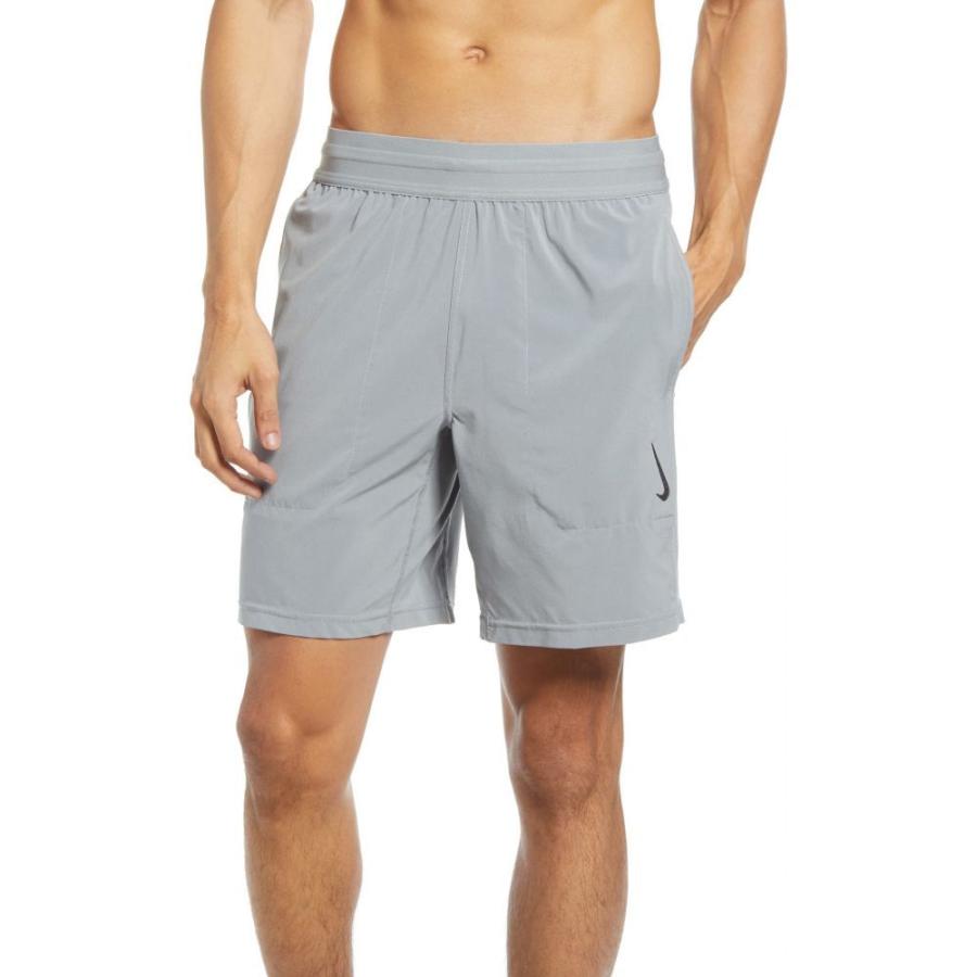 即納最大半額 ナイキ Nike メンズ ヨガ ピラティス ドライフィット ショートパンツ ボトムス パンツ Dri Fit Flex Pocket Yoga Shorts Iron Grey Grey Black 現金特価 Www Muslimaidusa Org