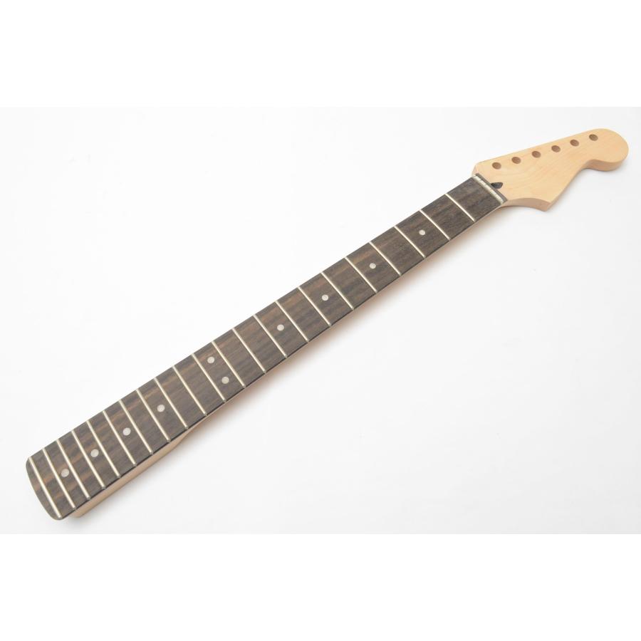 Mighty Mite MM2930 Stratocaster Replacement Neck with an Ebony Fingerboard｜フェンダー | Fender | 01