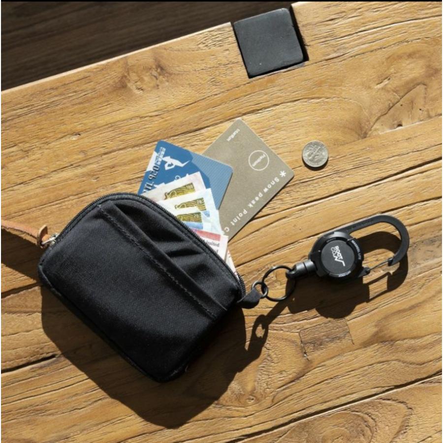 GRAVITY MAG REEL LITE マグネット内蔵型リールカラビナ |  | 01