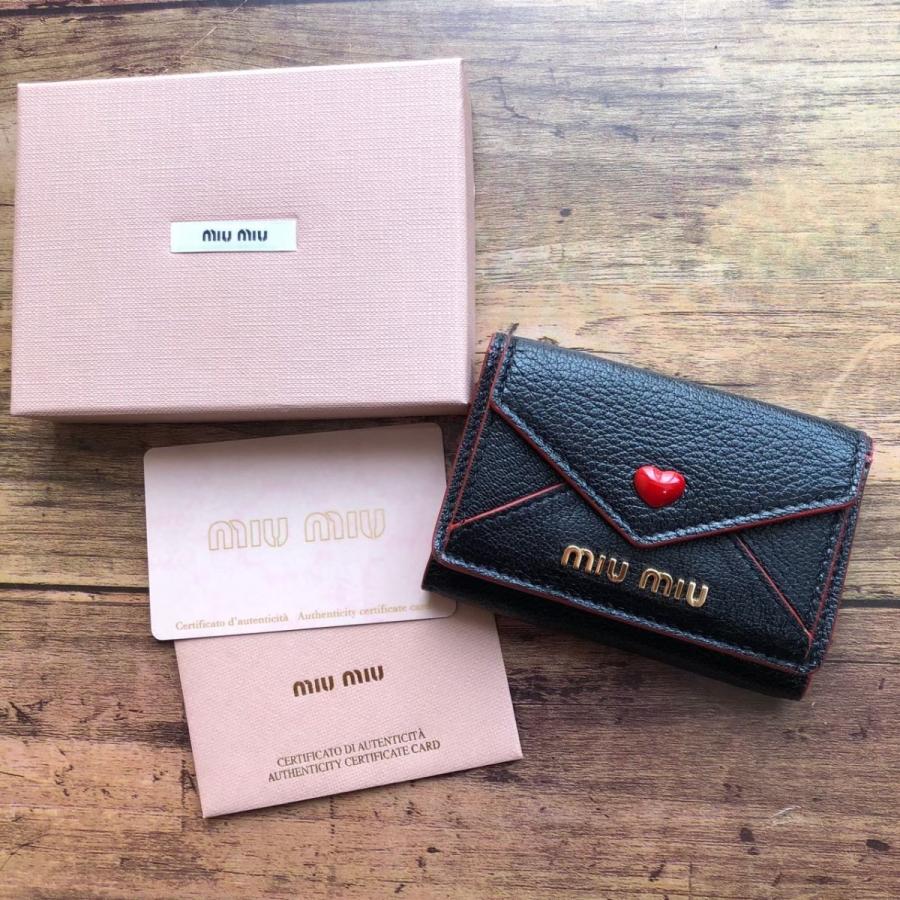 新品 ミュウミュウ Miumiu レター 三つ折り財布 マドラス ブラック 5mh021 2bc3 028 Eg Global 通販 Yahoo ショッピング