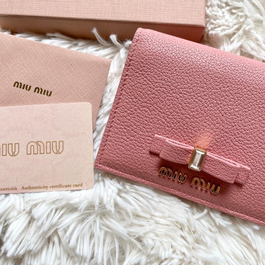 新品 ミュウミュウ Miumiu リボン 二つ折り財布 マドラス ピンク 5mv4 2d7a F0028 Eg Global 通販 Yahoo ショッピング