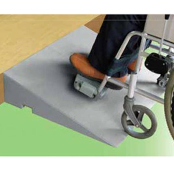 シンエイテクノ ダイヤスロープFRP／幅70cm・解消高さ10.5-11cm・勾配
