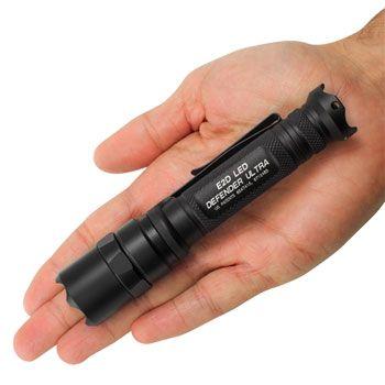 SUREFIRE シュアファイヤー 1000ルーメン E2DL ディフェンダー SUREFIRE シュアファイヤー 1000ルーメン E2DL ディフェンダー