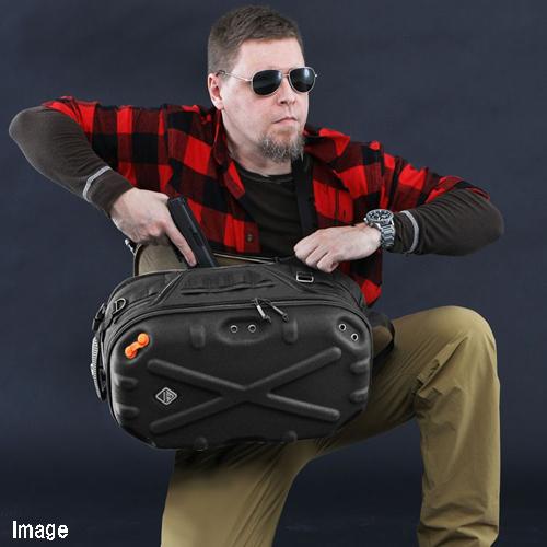 HAZARD4 ハザード4 Blastwall optics hard shell sling packスリング