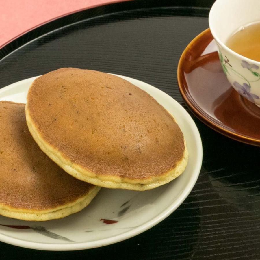 【ギフト】飛騨えごま　どら焼き 12個セット　お歳暮ギフト　化粧箱 |  | 02