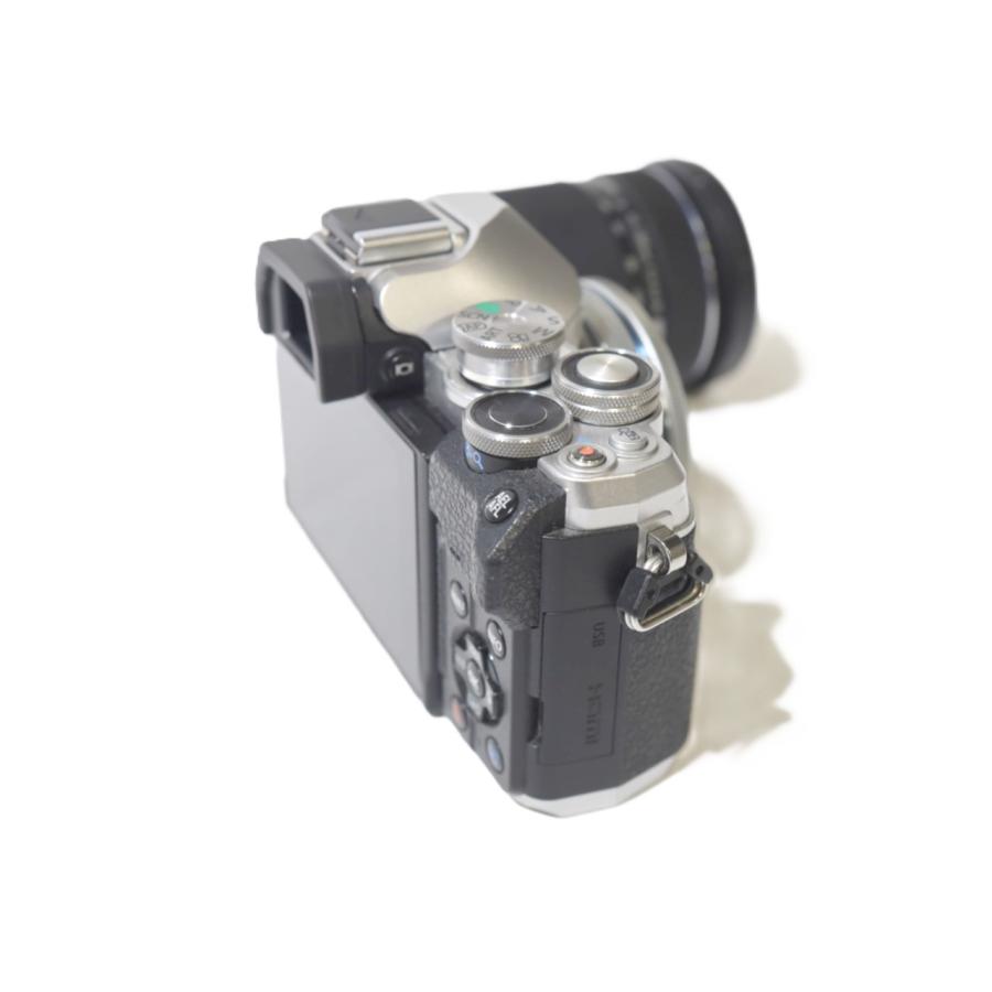 OM-D E-M10 Mark IV EZダブルズームキット [シルバー]の画像
