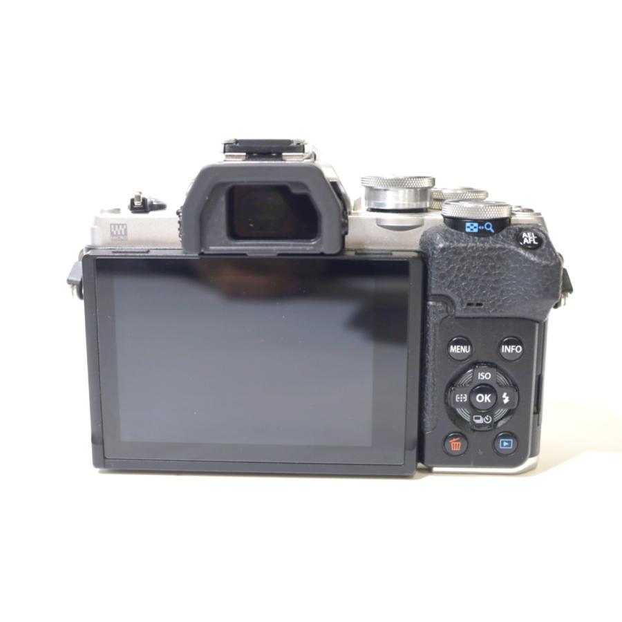 OM-D E-M10 Mark IV EZダブルズームキット [シルバー]の画像