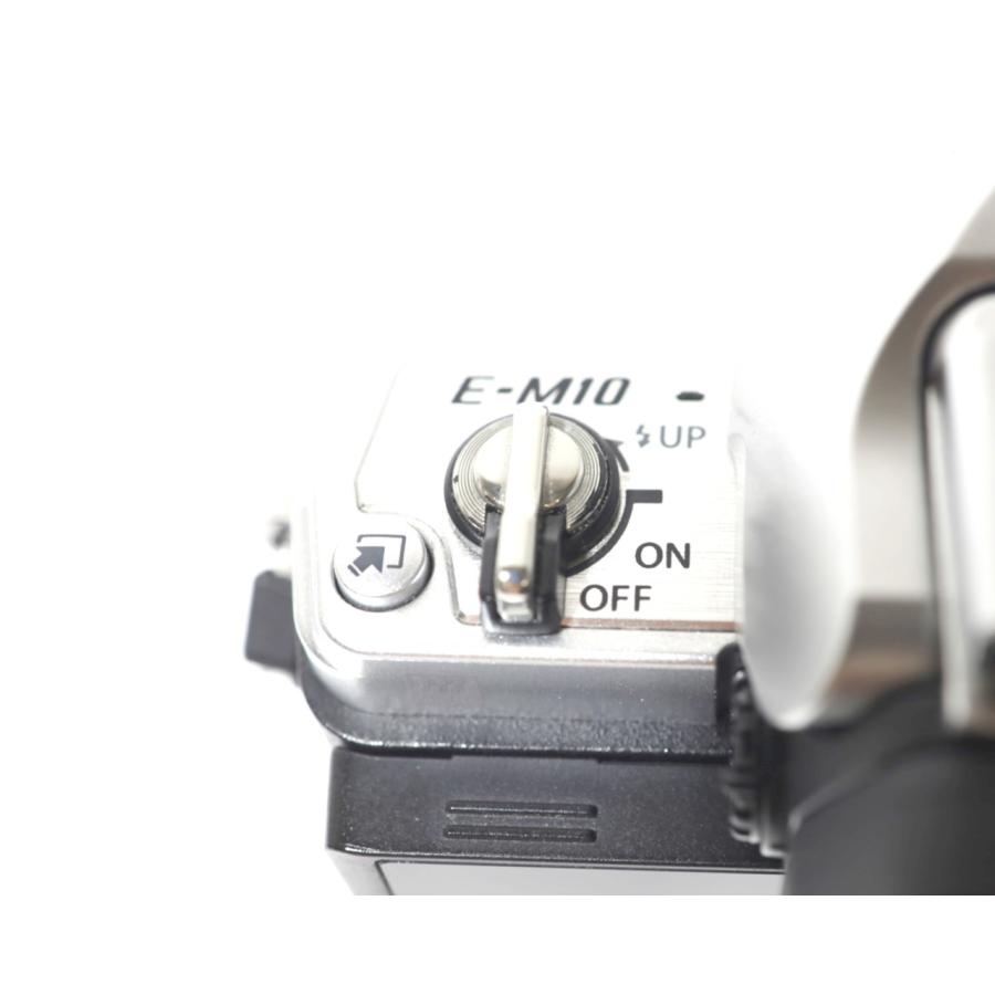 OM-D E-M10 Mark IV EZダブルズームキット [シルバー]の画像