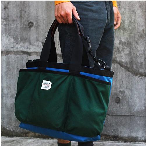UTILITY TOTE (ユーティリティトート) カラー：グリーン x ブルー