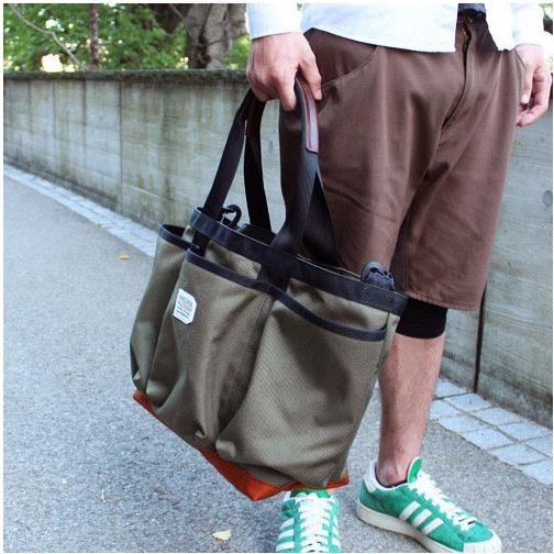 UTILITY TOTE (ユーティリティトート) カラー：レンジャー x オレンジ