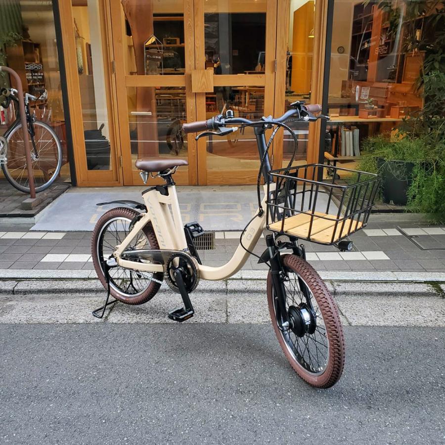 BESV（ベスビー） 底板ビッグウッドバスケットと厳選パーツでカスタム