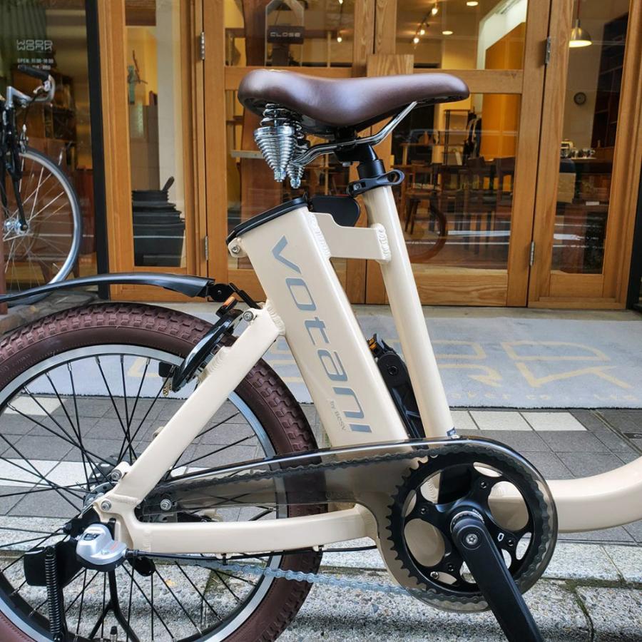 BESV（ベスビー） 底板ビッグウッドバスケットと厳選パーツでカスタム