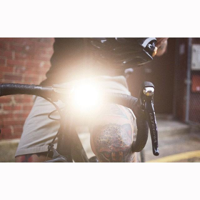 knog.（ノグ） モバイルバッテリーになるドライト Knog(ノグ) PWR