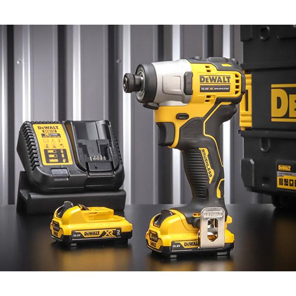 DEWALT デウォルト 10.8V ブラシレス・インパクトドライバーセット