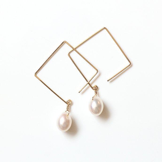 su（スウ） / ceasqon06 スクエアフック ヒトツブピアス - 淡水パール レディース ギフト プレゼント アクセサリー ジュエリー 20代 30代 40代 … |  | 02