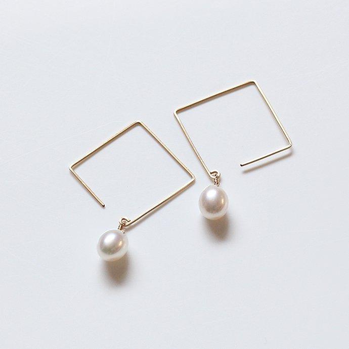 su（スウ） / ceasqon06 スクエアフック ヒトツブピアス - 淡水パール レディース ギフト プレゼント アクセサリー ジュエリー 20代 30代 40代 … |  | 04