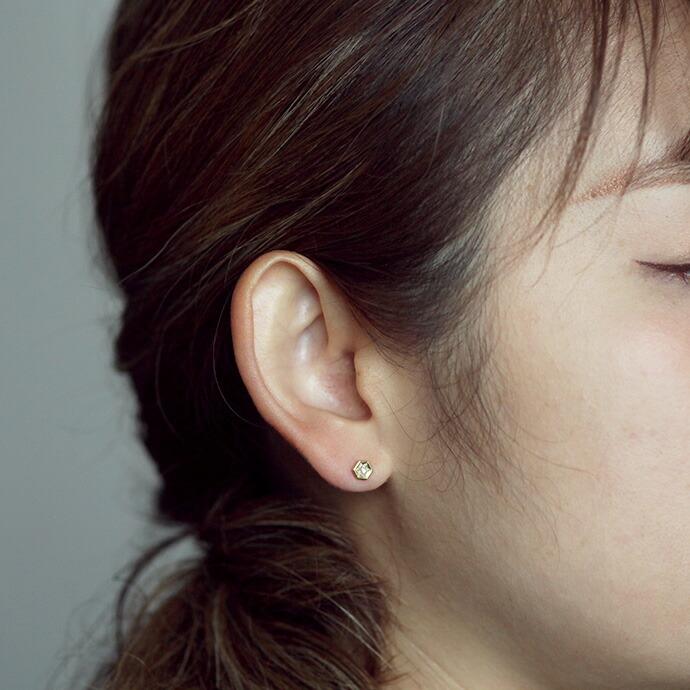 【廃番商品】hirondelle et pepin（イロンデールエペパン） / k18 hp-19ss-612 彫り留め ローズカットダイヤ ピアス 六角形 (片耳タイプ) | hirondelle | 06