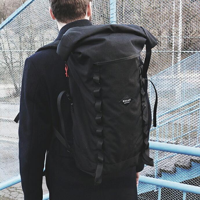 BRAASI INDUSTRY（ブラアシィインダストリー） / リュック メンズ ビジネス 大容量 防水 通学  HERTIL - 28L Black 耐水ロールトップバックパッ… |  | 04