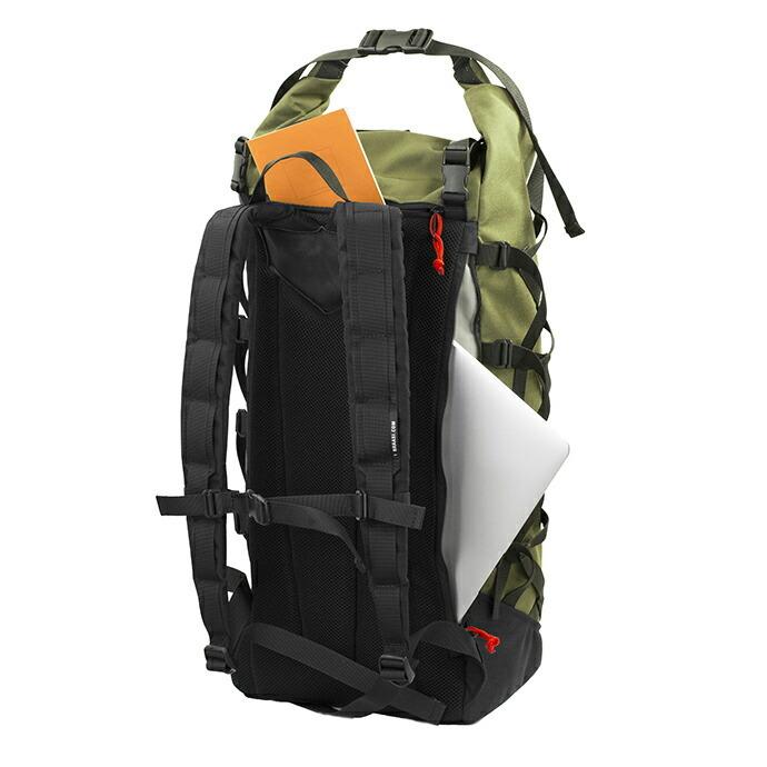 BRAASI INDUSTRY（ブラアシィインダストリー） / EVO II - 35L Black 耐水ロールトップバックパック ブラック 送料無料 |  | 06