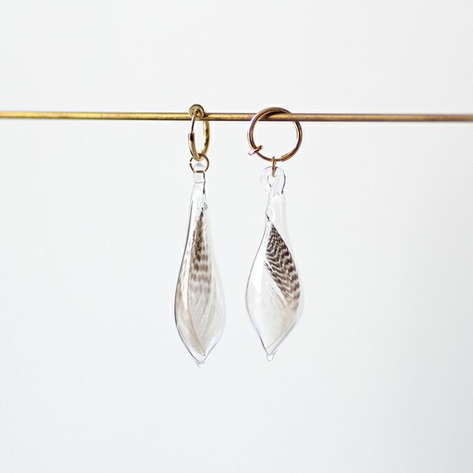 moca.arpeggio（モカ アルペジオ） / GFP-12 Feather フェザー グラス イヤリング （両耳タイプ）- ブラウン レディース ノンホール ギフト プ… | グラス