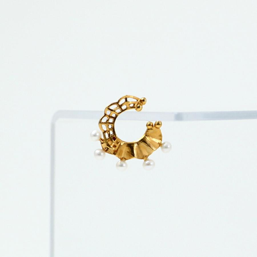 yum. （ヤム） / k18 ゴールド Wフリル ミニ イヤーカフ パール付き / Ec-09a-18c |  | 02