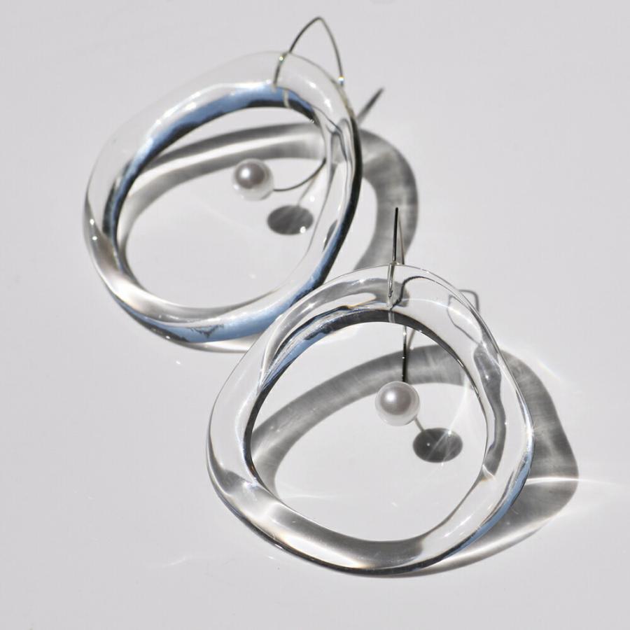 Iria Ashimine（イリア アシミネ） / CIRCLE' Transparent ピアス - CLEAR レディース ギフト プレゼント 記念日 アクセサリー ジュエリー 透明 クリア … | clear