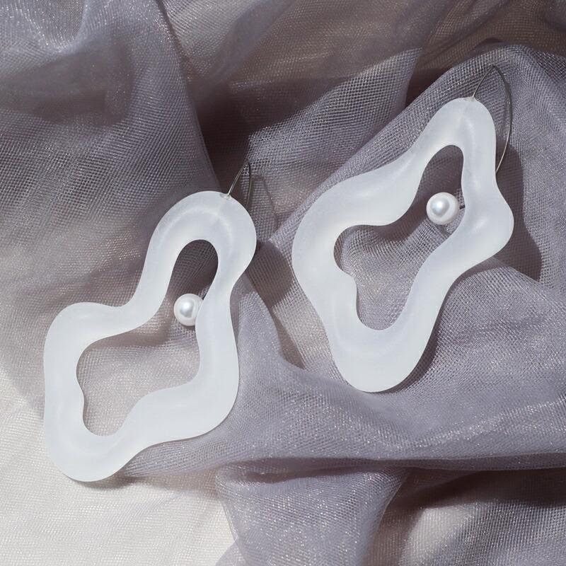 Iria Ashimine（イリア アシミネ） / Pacific oyster ピアス - MATTE レディース ギフト プレゼント 記念日 アクセサリー ジュエリー 透明 クリア 素材 樹脂 … |  | 05