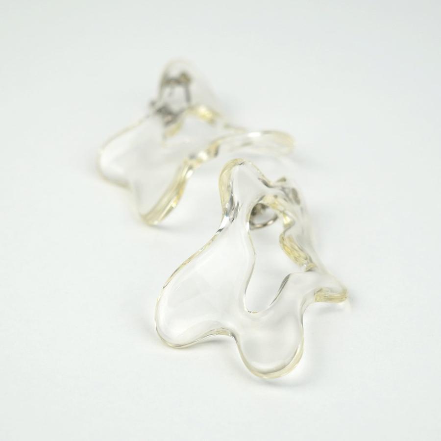 ＼ 訳あり 60%OFF／ Iria Ashimine（イリア アシミネ） / Twist イヤリング - CLEAR プチギフト お祝い 贈り物 ポイント 消化 買いまわり プレゼント | Eimee Law | 15