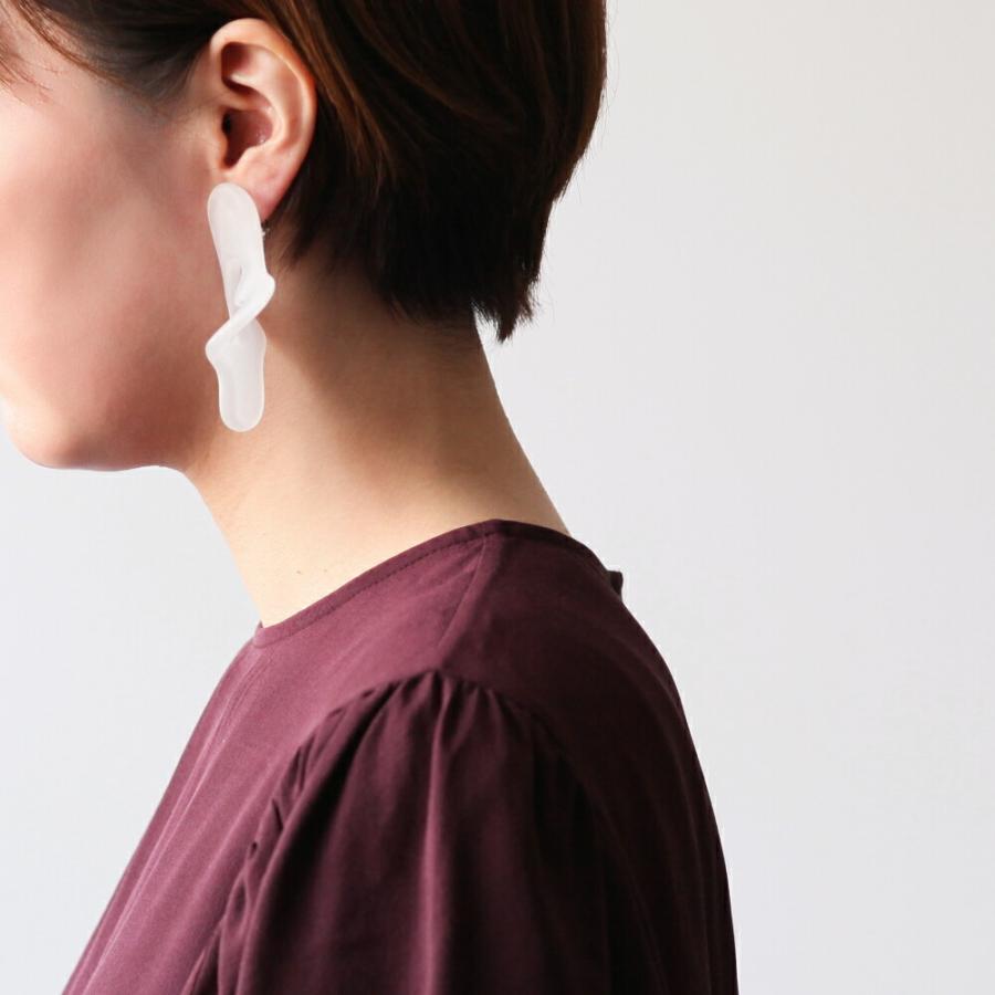 Iria Ashimine（イリア アシミネ） / Twist イヤリング - MATTE レディース ノンホール ギフト プレゼント 記念日 アクセサリー ジュエリー 透明 クリア 素材 … |  | 05