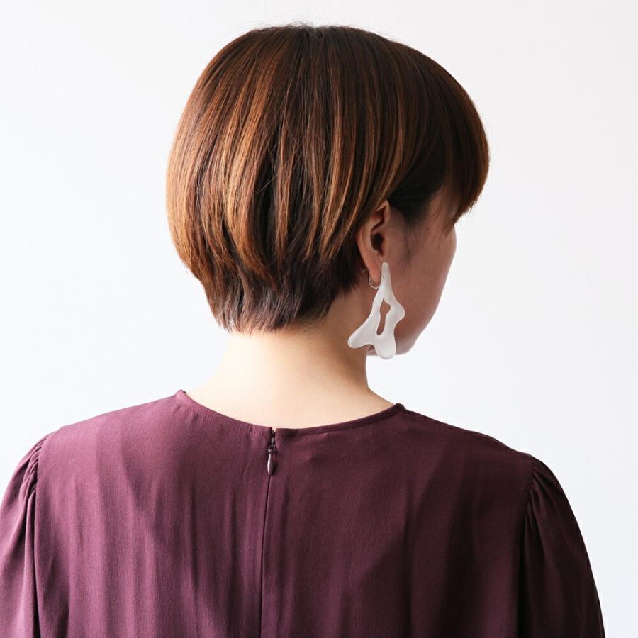 Iria Ashimine（イリア アシミネ） / Twist イヤリング - MATTE レディース ノンホール ギフト プレゼント 記念日 アクセサリー ジュエリー 透明 クリア 素材 … |  | 06