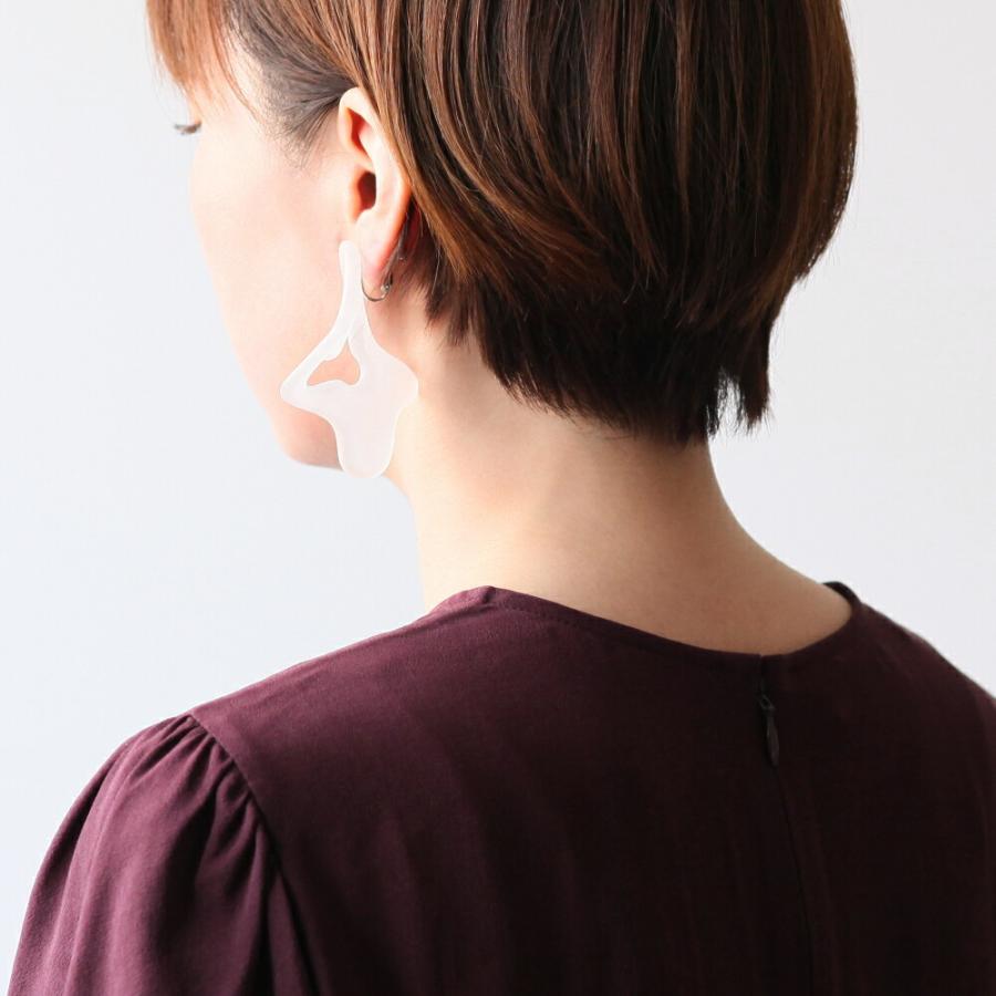 Iria Ashimine（イリア アシミネ） / Twist イヤリング - MATTE レディース ノンホール ギフト プレゼント 記念日 アクセサリー ジュエリー 透明 クリア 素材 … |  | 07