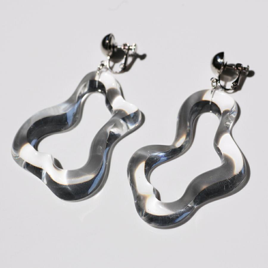 Iria Ashimine（イリア アシミネ） / Pacific oyster イヤリング - CLEAR レディース ノンホール ギフト プレゼント 記念日 アクセサリー ジュ… | clear | 01