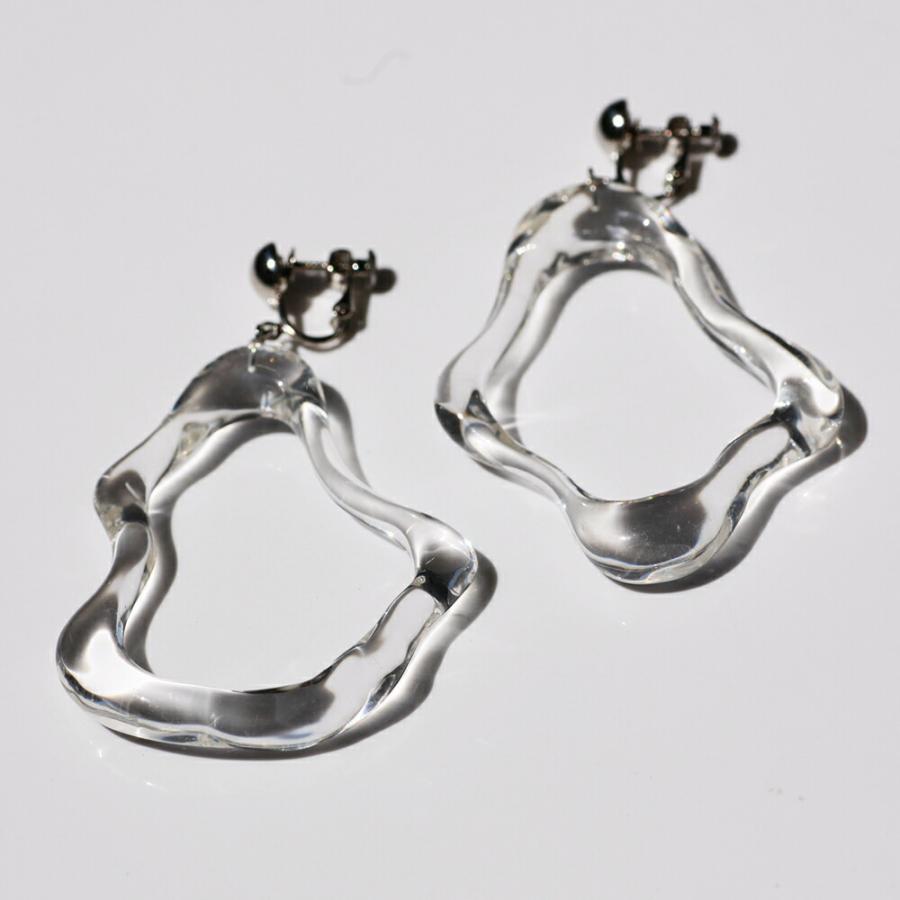 Iria Ashimine（イリア アシミネ） / Oyster : Tasmania transparent イヤリング - CLEAR レディース ノンホール ギフト プレゼント 記念日 ア… | clear | 01