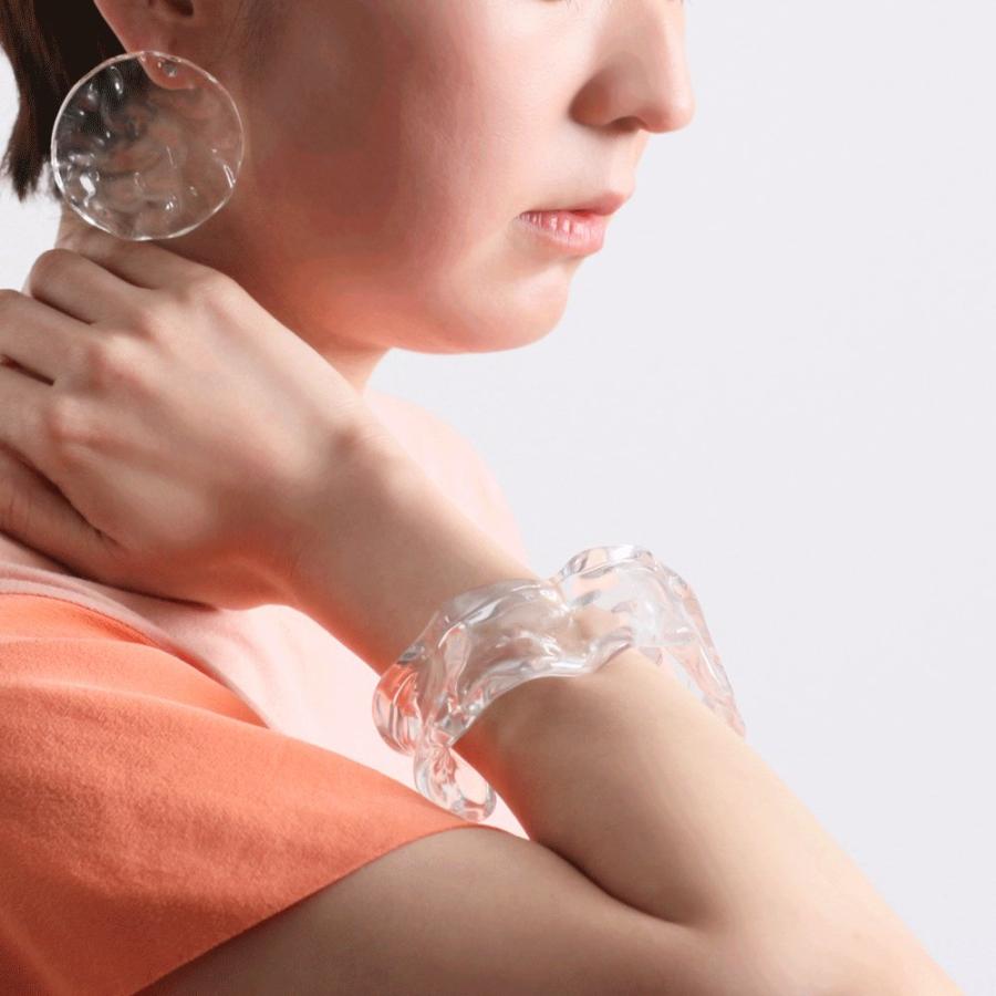 ＼ 訳あり 60%OFF／ Iria Ashimine（イリア アシミネ） / ICEBERG BANGLE バングル レディース ギフト 記念日 アクセサリー ジュエリー 透明 クリア 素材 樹脂… | Iria Ashimine | 09