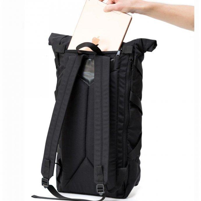 BRAASI INDUSTRY（ブラアシィインダストリー） / リュック メンズ 大きい 大容量 防水 HENRY - 21L Black 耐水ロールトップバックパック ブラッ… | Henry | 06