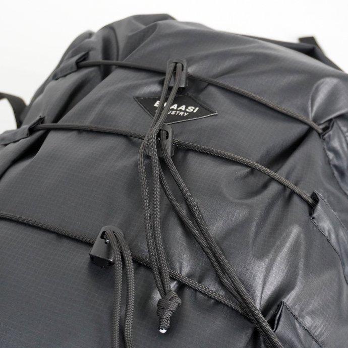 BRAASI INDUSTRY（ブラアシィインダストリー） / リュック メンズ 大きい 大容量 防水 MIKA - 22L Black 耐水ロールトップバックパック ブラッ… |  | 08