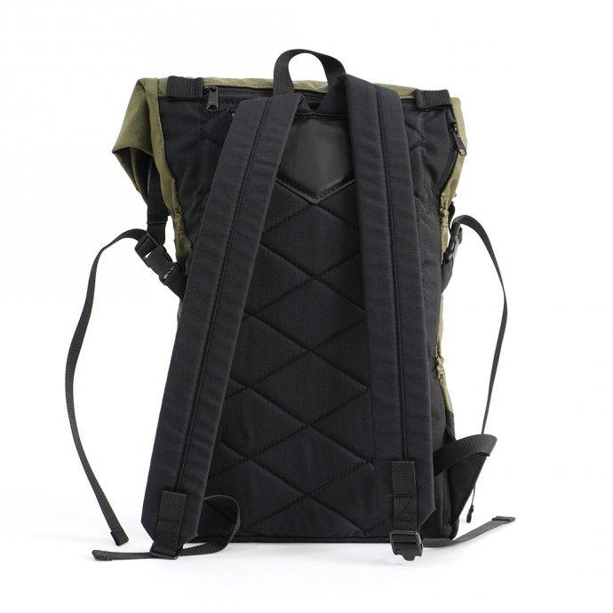 BRAASI INDUSTRY（ブラアシィインダストリー） / リュック メンズ 大きい 大容量 防水 MIKA - 22L Khaki 耐水ロールトップバックパック カーキ … |  | 02