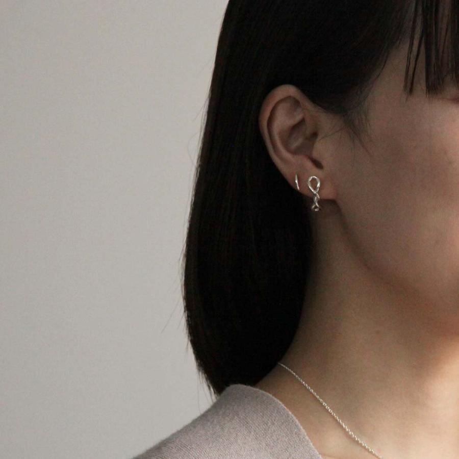 BYOKA（ビョーカ）/ E2001 YARN PIERCE ピアス - シルバー (片耳タイプ) |  | 01