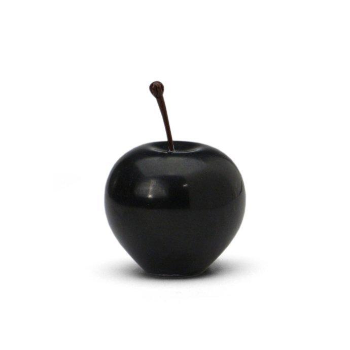 Marble Apple - Black / Small マーブルアップル ブラック／スモール | 雑貨 置物 ペーパーウエイト オブジェ プチギフト プレゼント お祝い 贈り物 ポイント … | DETAIL
