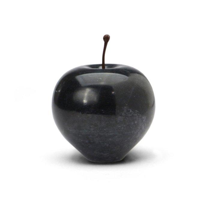 Marble Apple - Black / Large マーブルアップル ブラック／ラージ | 雑貨 置物 ペーパーウエイト オブジェ プチギフト プレゼント お祝い 贈り物 ポイント 消… | DETAIL